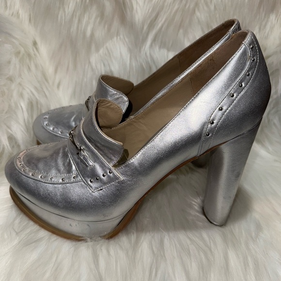 Stylish Silver Loafers for Women - Picture 3 of 12